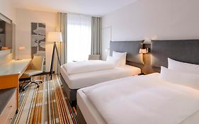 Hotel Mercure Oldenburger Allee  4*